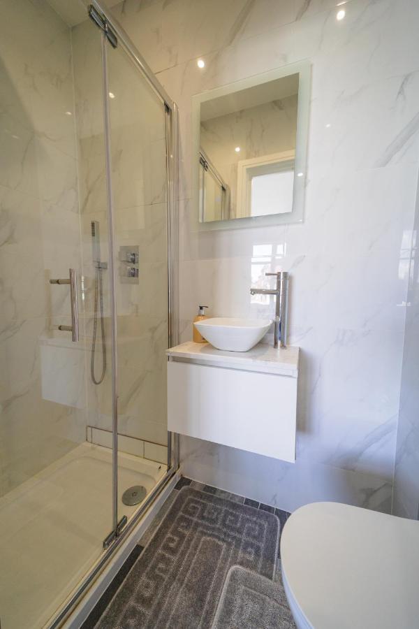 Apartamento Star London Bell Lane 3-Bed Haven Hendon Exterior foto